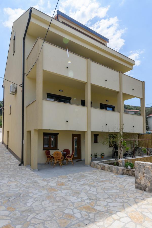 Apartmani Marko I Ana Marina Exterior photo