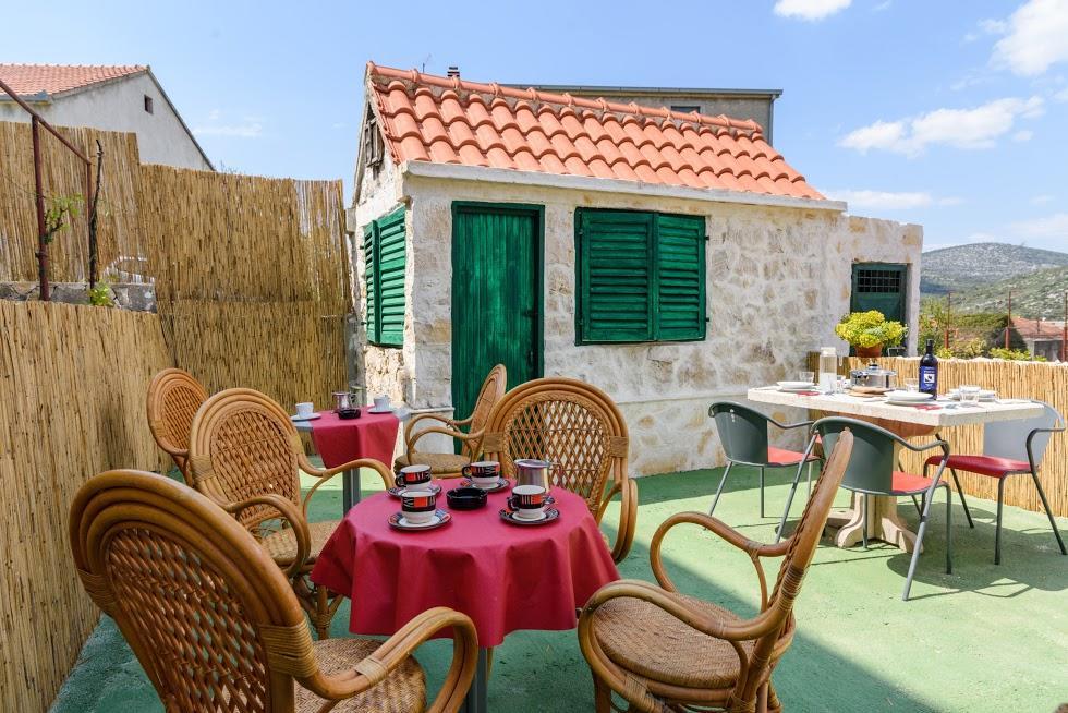 Apartmani Marko I Ana Marina Exterior photo